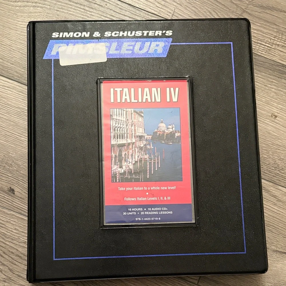 Italian IV Language Course Binder - Picture 1 of 10